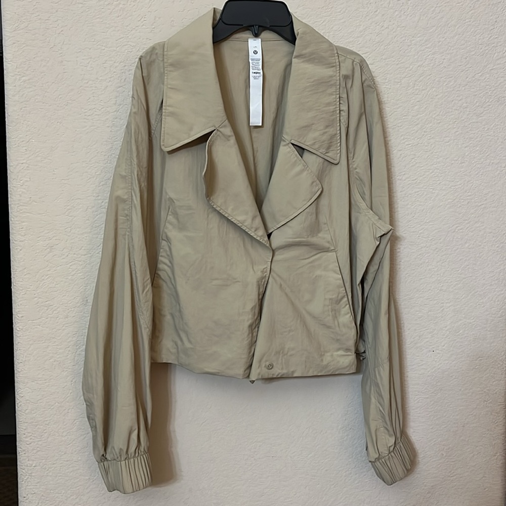 lululemon athletica Cropped Khaki Jacket | Trench | Large